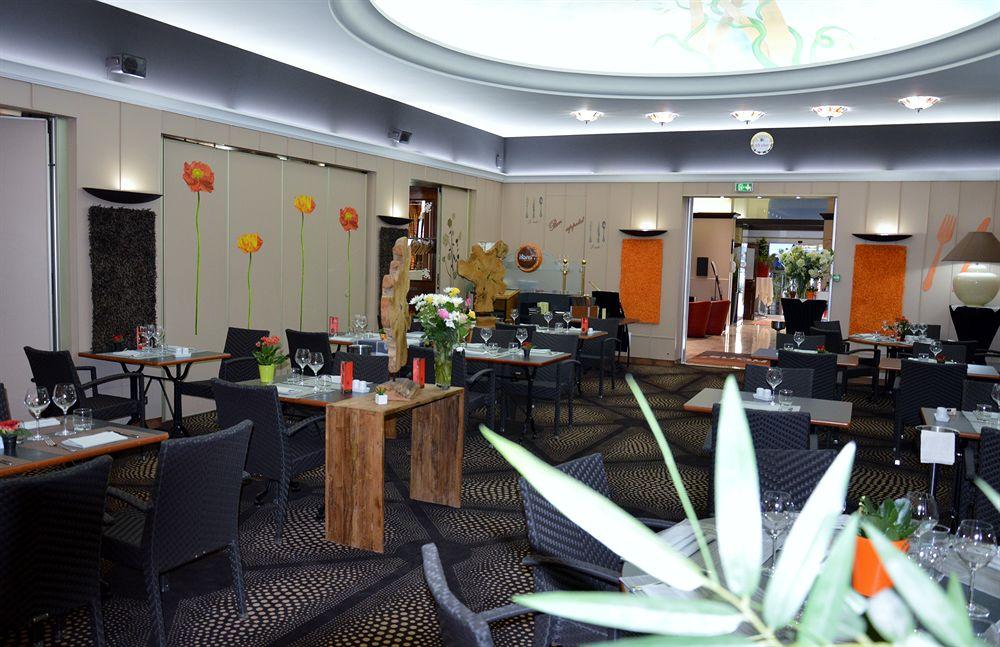 Le Grand Hotel วาลองเซียนส์ ภายนอก รูปภาพ