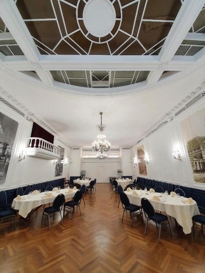 Le Grand Hotel วาลองเซียนส์ ภายนอก รูปภาพ