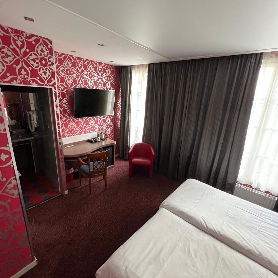 Le Grand Hotel วาลองเซียนส์ ภายนอก รูปภาพ