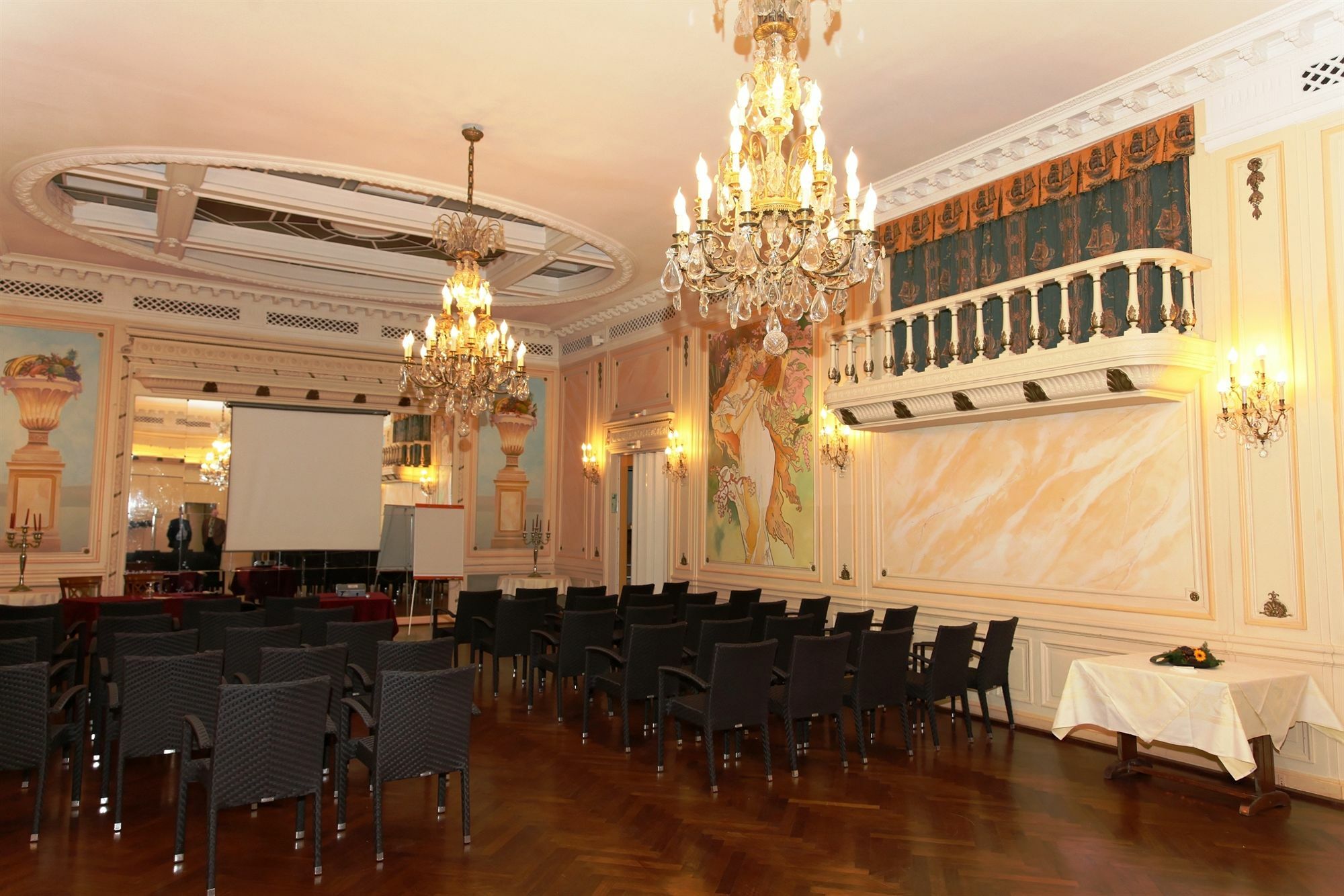 Le Grand Hotel วาลองเซียนส์ ภายนอก รูปภาพ