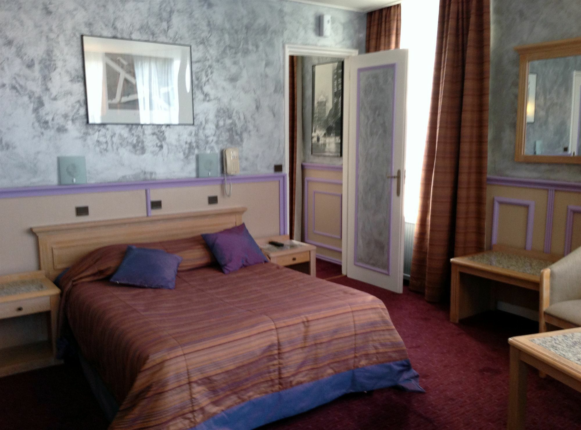 Le Grand Hotel วาลองเซียนส์ ภายนอก รูปภาพ
